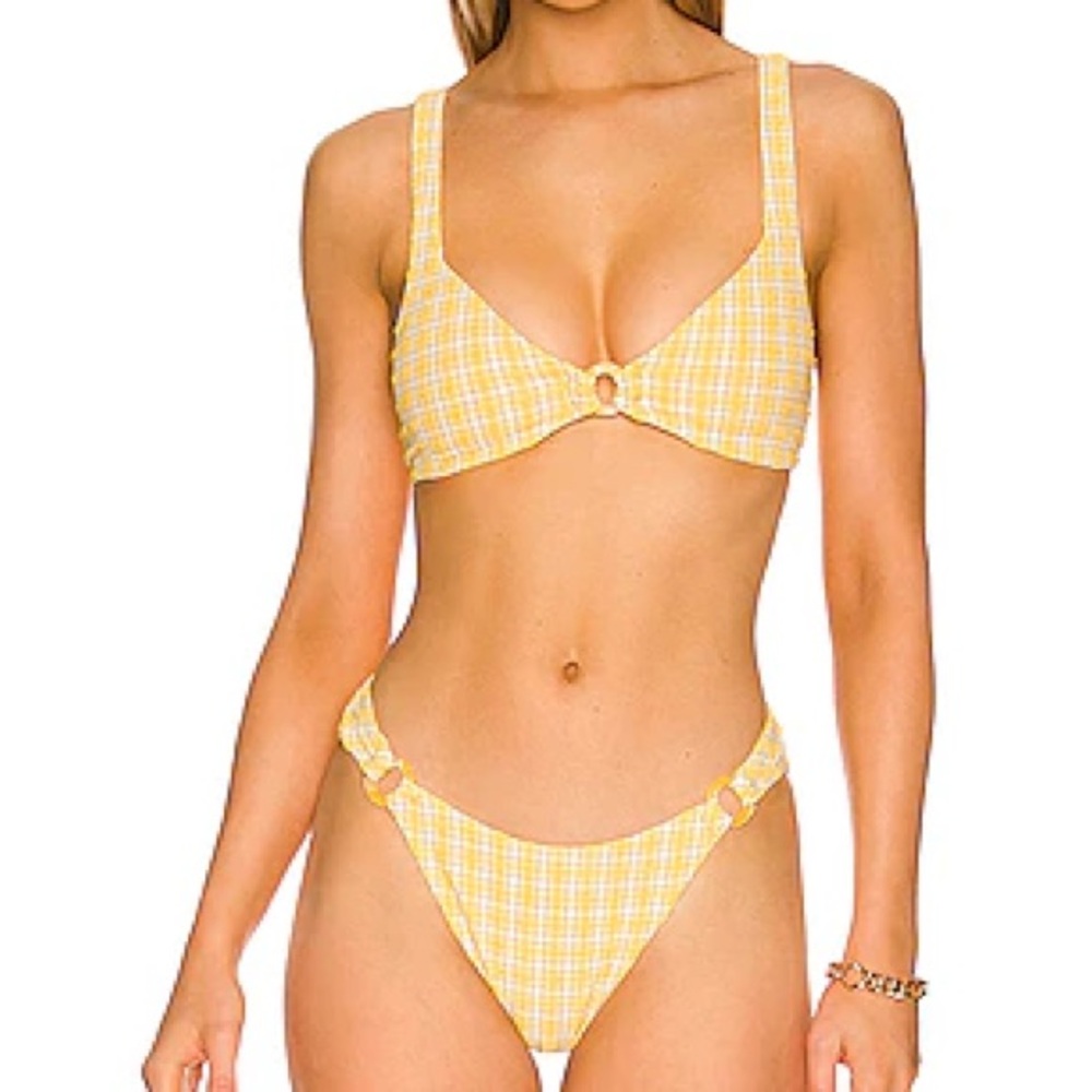 Astrid Bikini Top and Bottom in Daffodil
JONATHAN SIMKHAI